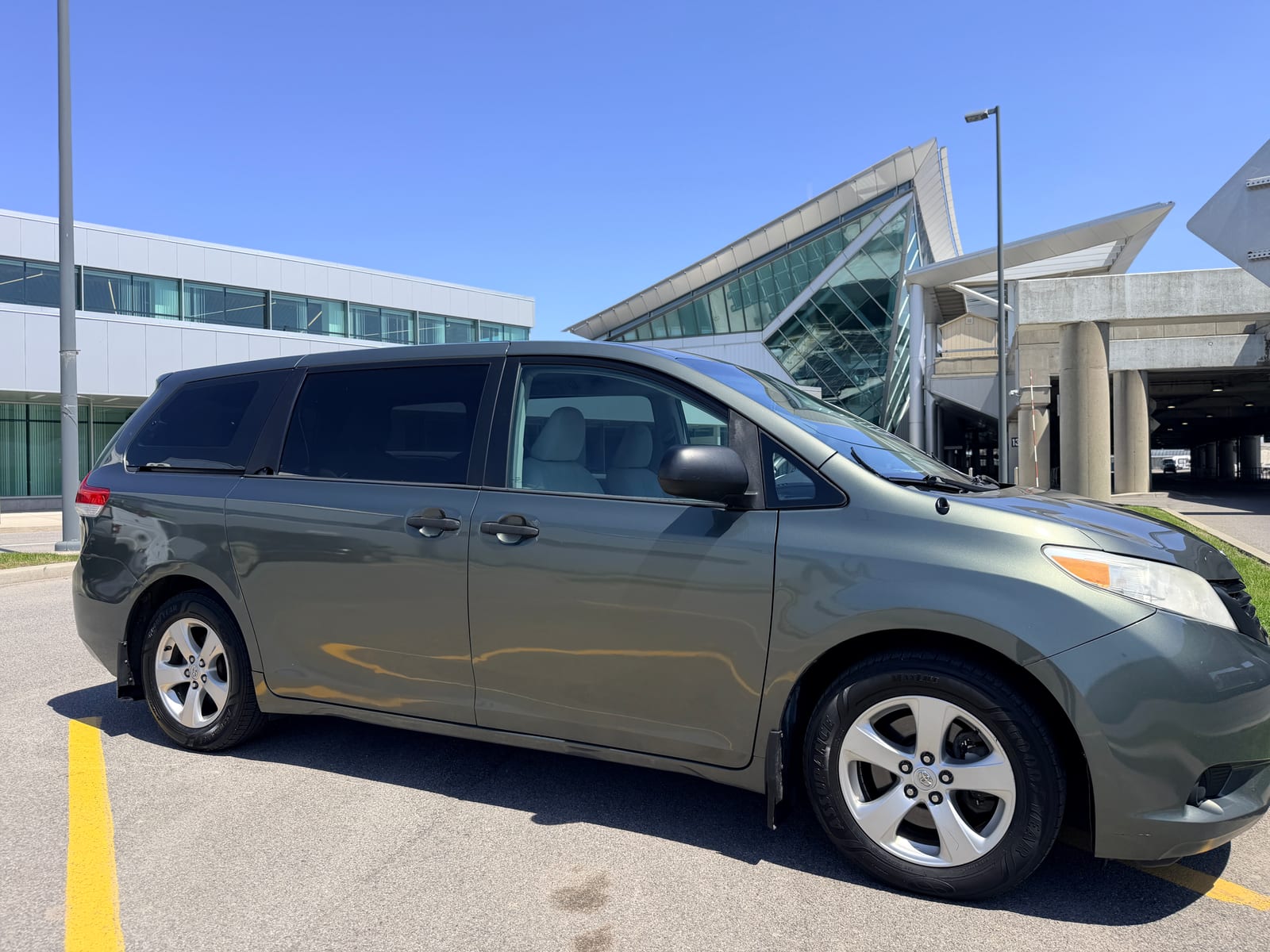 Private taxi van outside Buffalo Airport