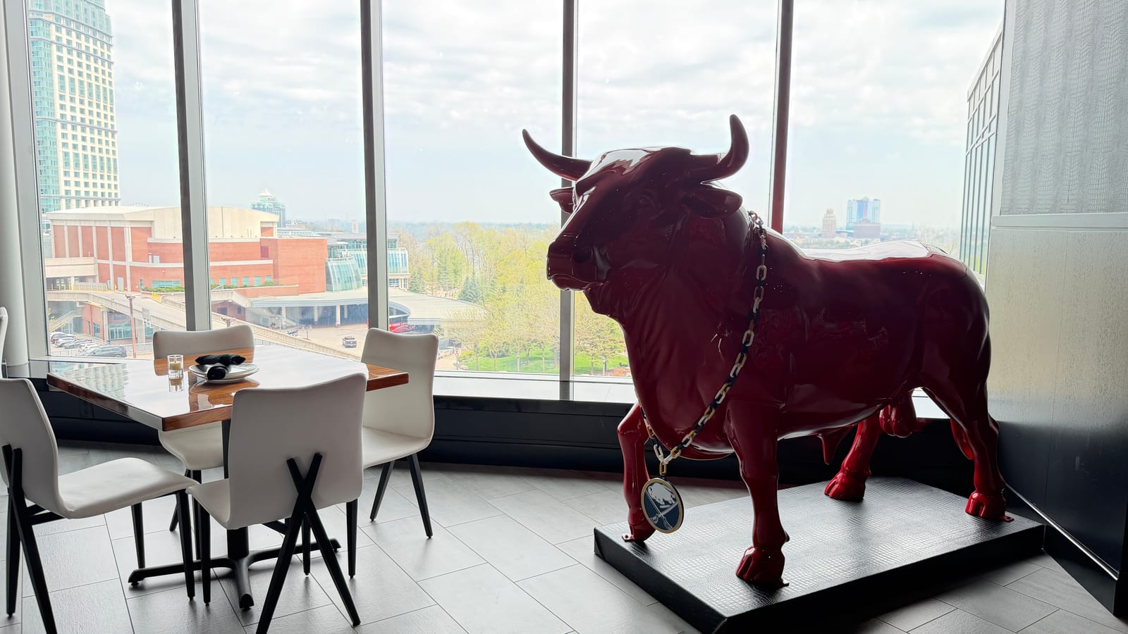 STK Steakhouse Niagara Falls interior decor